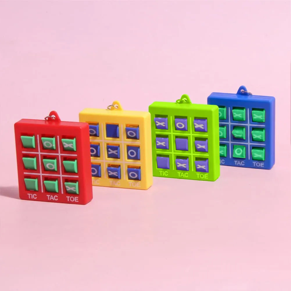 🏆Hot Sale⚡Tic-Tac-Toe Keychain Set - 4Pcs Educational Travel Game for Kids