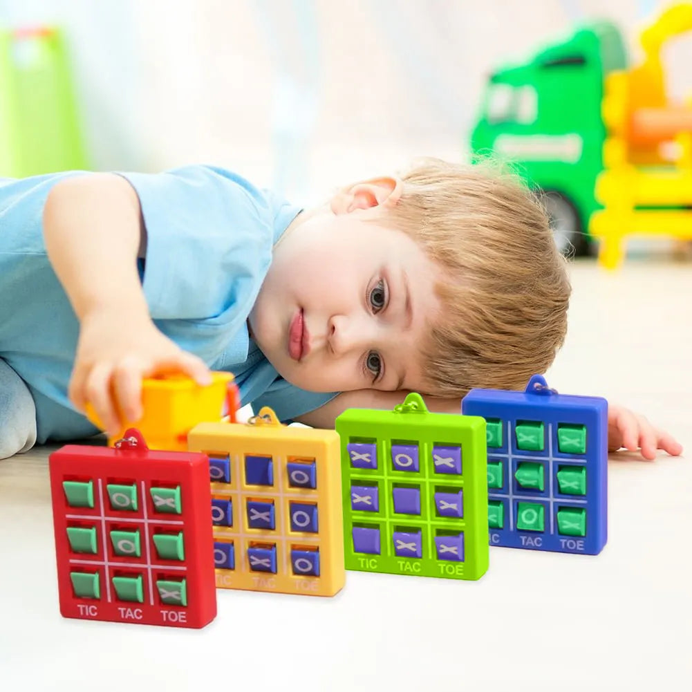 🏆Hot Sale⚡Tic-Tac-Toe Keychain Set - 4Pcs Educational Travel Game for Kids
