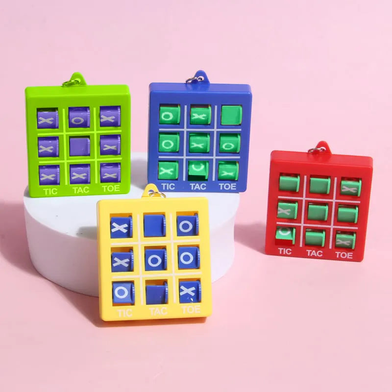 🏆Hot Sale⚡Tic-Tac-Toe Keychain Set - 4Pcs Educational Travel Game for Kids